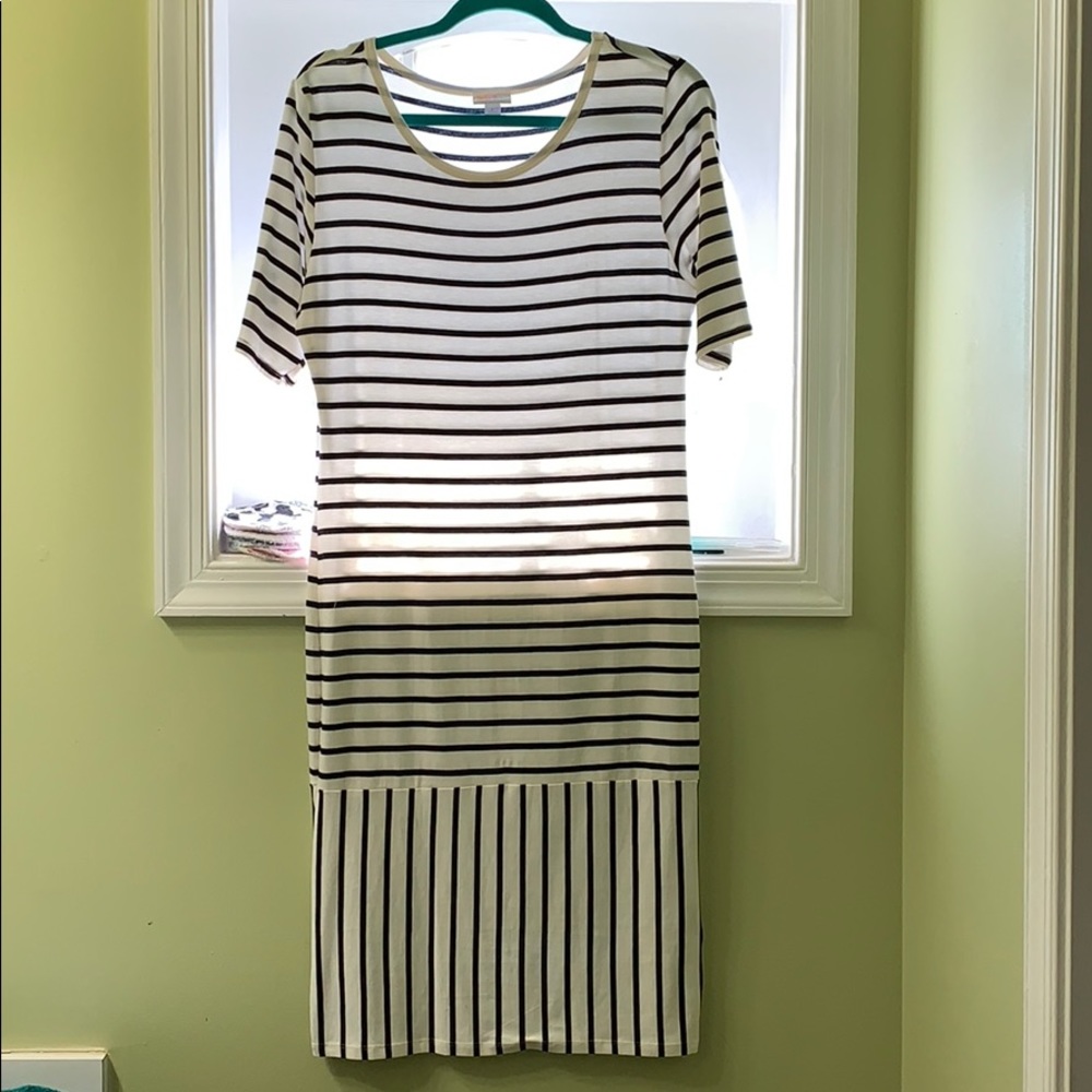 L lularoe Julia